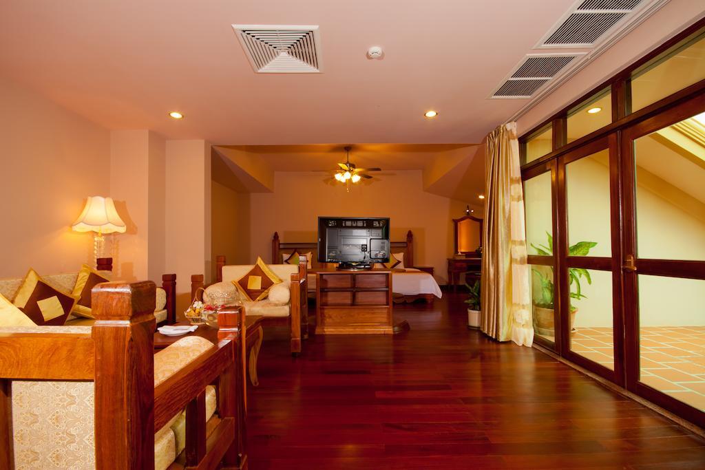 Angkor Era Hotel Siem Reap Ngoại thất bức ảnh